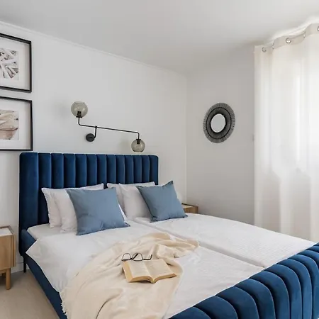 In Arbanija With Sea View, Terrace, Air Conditioning, Wifi 5139-1